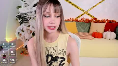 Snapshot of angel_claire chatting on 10/22/25, 08:30 Claire - be back soon online show from 10/22/25, 08:30