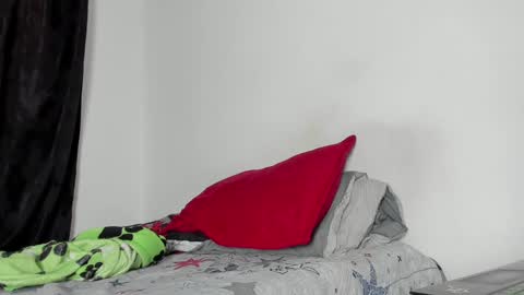 Snapshot of angel_damons_ chatting on 01/12/25, 03:25 Angel Damons online show from 01/12/25, 03:25