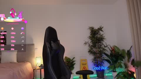 Patricia -  online show from 10/23/25, 10:36