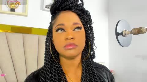 Snapshot of angel_dthroat chatting on 12/18/24, 12:07 ANGHEL online show from 12/18/24, 12:07