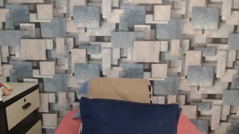 Snapshot of angel_dthroat chatting on 12/17/25, 12:11 ANGHEL online show from 12/17/25, 12:11