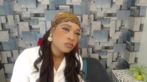 Snapshot of angel_dthroat chatting on 12/20/25, 12:12 ANGHEL online show from 12/20/25, 12:12