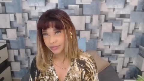 Snapshot of angel_dthroat chatting on 01/05/26, 05:27 ANGHEL online show from 01/05/26, 05:27