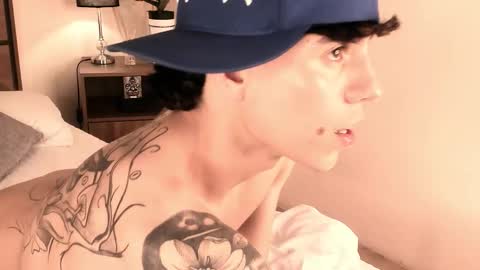 Angel online show from 03/02/26, 07:15