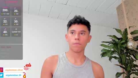 Snapshot of angel_esteban_fx chatting on 01/31/25, 07:07 ngel Esteban online show from 01/31/25, 07:07