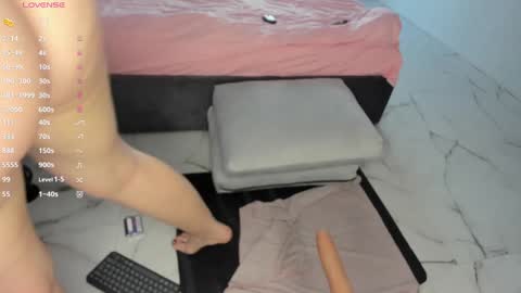 Snapshot of angel_face_devil_mind chatting on 01/09/25, 08:03 Viktoria online show from 01/09/25, 08:03