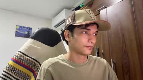 Angel online show from 11/12/25, 10:30