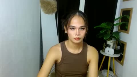 angela online show from 10/11/25, 02:55