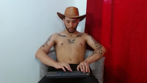 angel_kyrozz online show from 10/16/25, 07:37