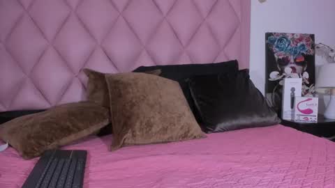 Angel  online show from 01/21/25, 06:11