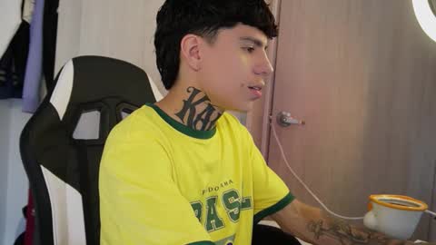 angel_luna0 online show from 06/01/26, 06:53