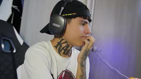 angel_luna0 online show from 06/09/26, 05:19