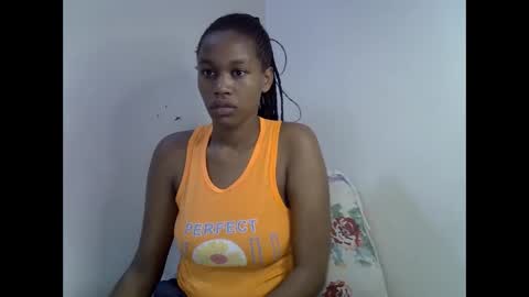 angel_mia5 online show from 12/21/25, 02:19