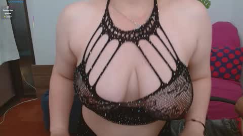 Snapshot of angel_naye chatting on 02/04/26, 07:20 Nayely and Angel online show from 02/04/26, 07:20