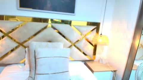 Nicolle  online show from 05/27/26, 11:07