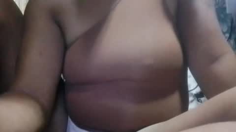 angel_pilipinaxxx10 online show from 12/15/25, 11:47