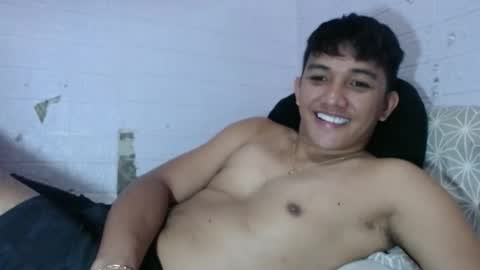 angel_rafael online show from 12/19/25, 04:08