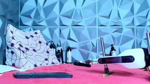 angel red77 online show from 11/28/25, 08:00