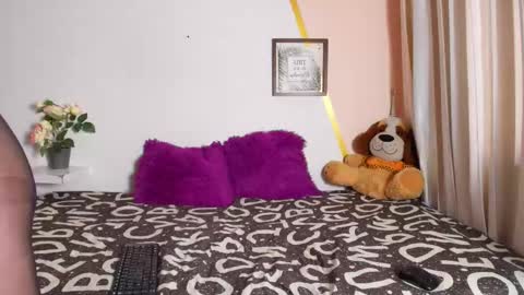 Angel online show from 10/28/25, 07:05