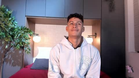 Snapshot of angel_silva_ chatting on 04/09/26, 12:21 Angel online show from 04/09/26, 12:21