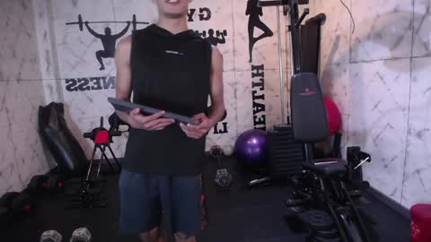 Snapshot of angel_silva_ chatting on 04/14/26, 04:29 Angel online show from 04/14/26, 04:29