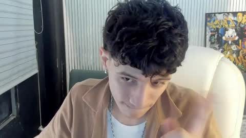 Snapshot of angel_st1 chatting on 04/10/26, 04:23 Angel online show from 04/10/26, 04:23