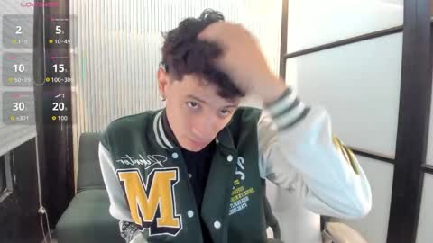 Snapshot of angel_st1 chatting on 04/13/26, 12:21 Angel online show from 04/13/26, 12:21