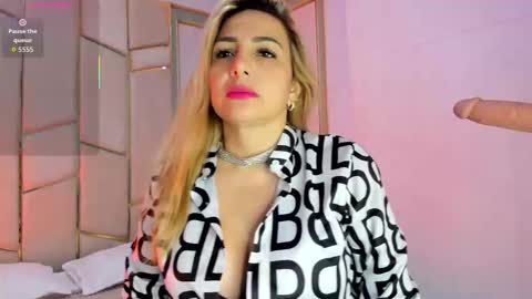 Snapshot of angel_vibes_ chatting on 01/12/26, 06:13 Angel online show from 01/12/26, 06:13