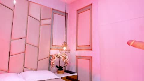 Snapshot of angel_vibes_ chatting on 01/15/26, 06:22 Angel online show from 01/15/26, 06:22