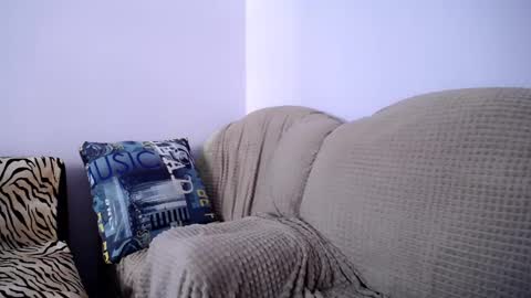 Zoe online show from 02/19/25, 11:49