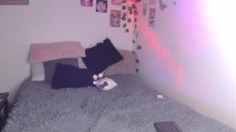 A N G E L A  E L L I S S   online show from 09/15/25, 11:16