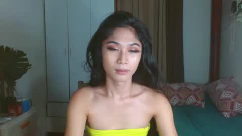 angela online show from 01/31/25, 10:10