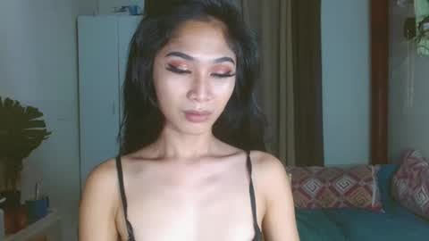 angela online show from 02/10/25, 09:36