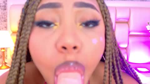 Angela Roberts online show from 03/08/26, 08:23