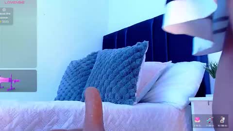 Angela online show from 10/14/25, 06:31