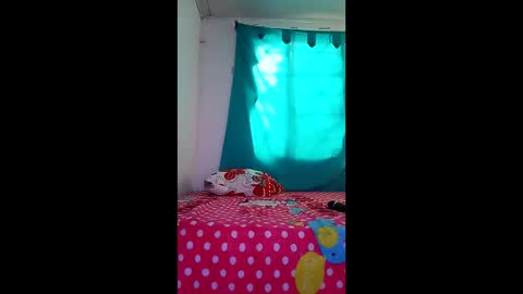 Snapshot of angela_sexxx chatting on 05/19/26, 04:35 angela_sexxx online show from 05/19/26, 04:35