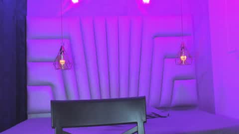 ANGELA online show from 04/05/26, 12:24