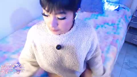 Snapshot of angelaa_elliss chatting on 06/26/26, 02:05 Angela online show from 06/26/26, 02:05
