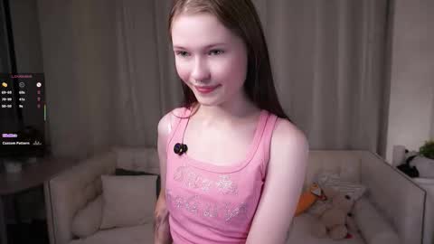 Snapshot of angelabalay chatting on 10/29/25, 11:23 Mary online show from 10/29/25, 11:23