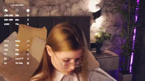 Mary online show from 04/15/26, 12:45