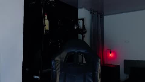 Angela help me reach 100 thumbs up online show from 12/17/25, 08:15