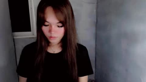 Snapshot of angelacharming_ chatting on 10/26/25, 12:55 angela online show from 10/26/25, 12:55