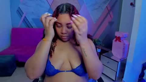 Angela online show from 11/06/25, 03:07