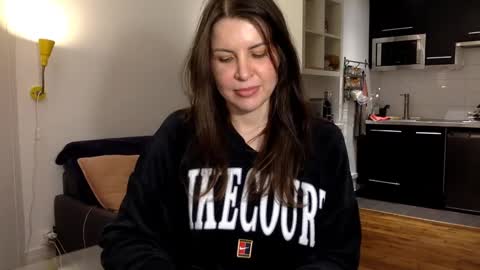 Angela online show from 01/07/25, 10:30