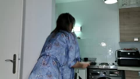 Snapshot of angeladarkk chatting on 05/14/26, 01:18 Angela online show from 05/14/26, 01:18