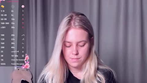 Snapshot of angelanty chatting on 09/11/25, 03:12 Darsi Anty online show from 09/11/25, 03:12