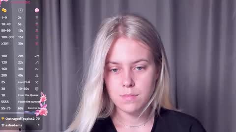 Snapshot of angelanty chatting on 09/12/25, 04:51 Darsi Anty online show from 09/12/25, 04:51