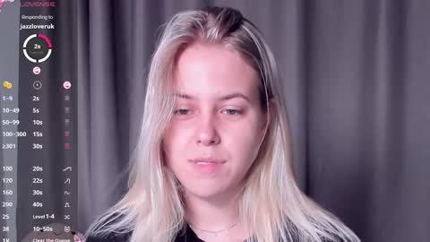 Snapshot of angelanty chatting on 09/13/25, 04:29 Darsi Anty online show from 09/13/25, 04:29