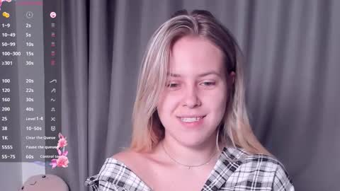 Snapshot of angelanty chatting on 10/10/25, 01:10 Darsi Anty online show from 10/10/25, 01:10