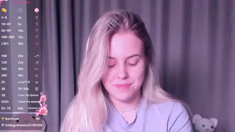 Snapshot of angelanty chatting on 10/20/25, 03:12 Darsi Anty online show from 10/20/25, 03:12